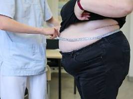 günstige bedingungen für keime: fettleibigkeit lässt infektionen schwerer verlaufen